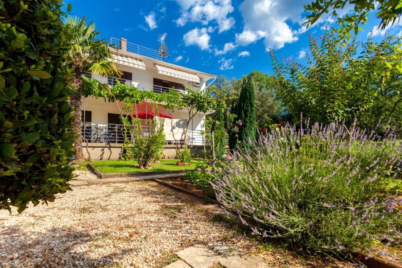 Apartment Maria Malinska Exterior photo
